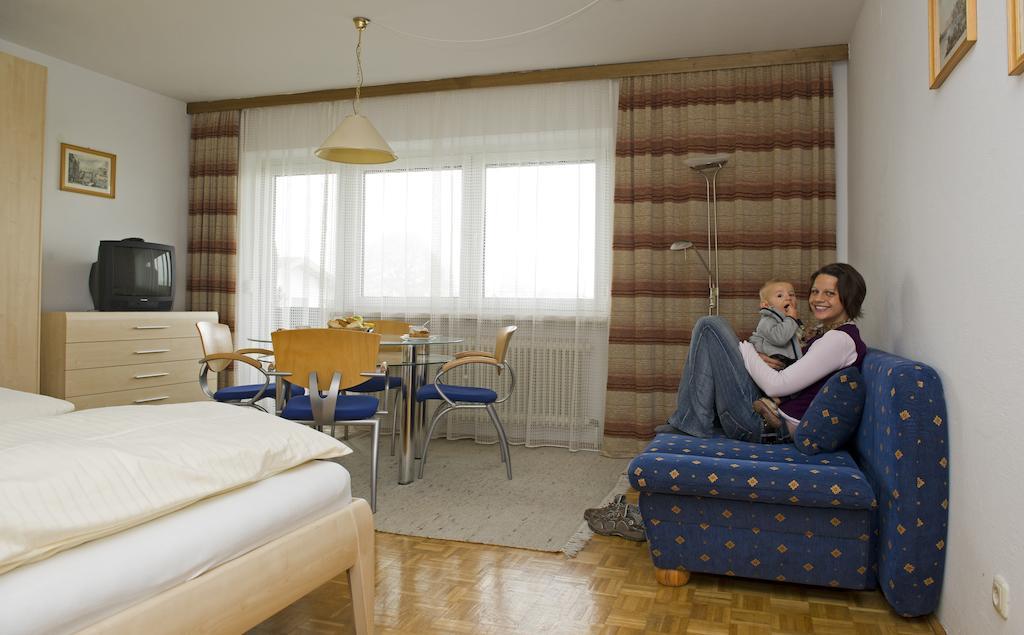 Tirolerhaus Apartment Walchsee Phòng bức ảnh