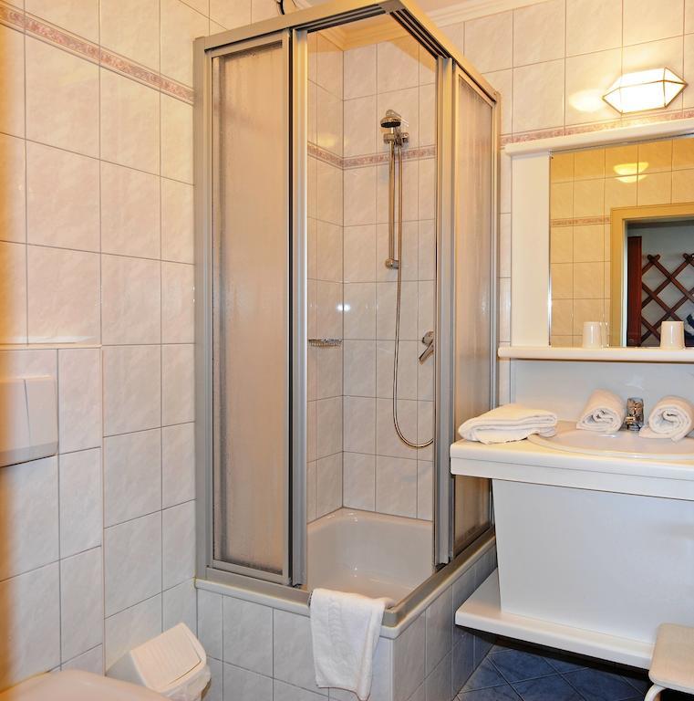 Tirolerhaus Apartment Walchsee Phòng bức ảnh