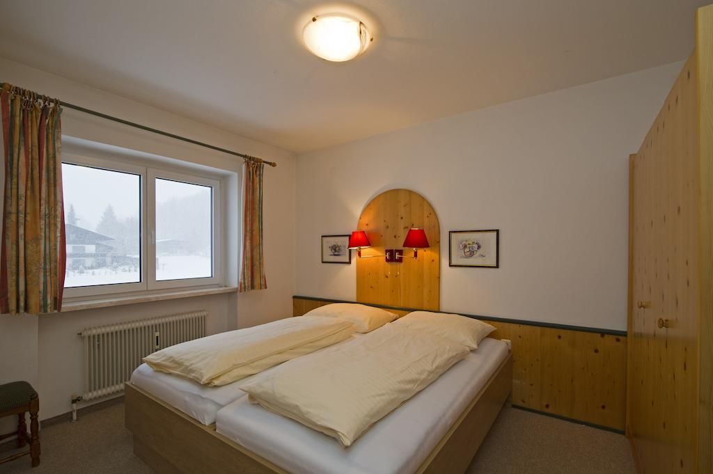 Tirolerhaus Apartment Walchsee Phòng bức ảnh