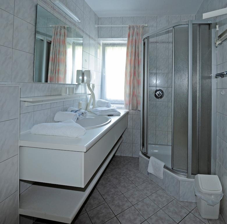 Tirolerhaus Apartment Walchsee Phòng bức ảnh