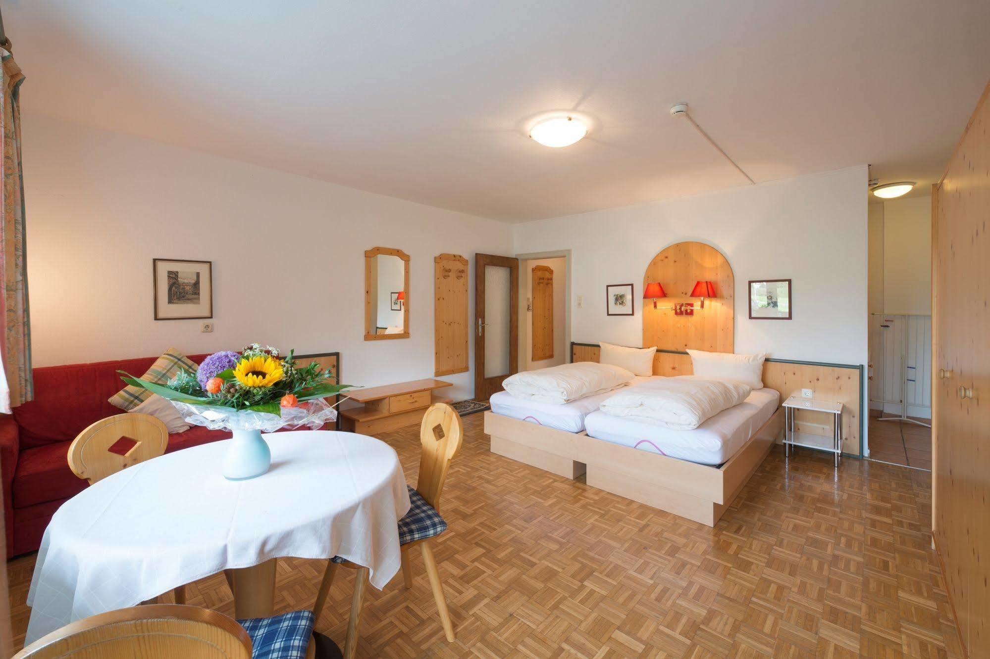 Tirolerhaus Apartment Walchsee Ngoại thất bức ảnh