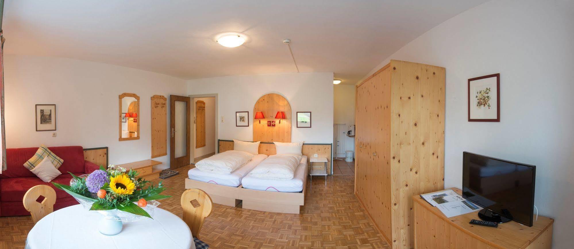 Tirolerhaus Apartment Walchsee Ngoại thất bức ảnh